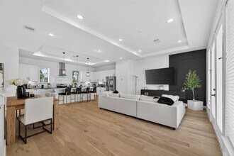 4806 Gano St in Houston, TX - Building Photo - Building Photo