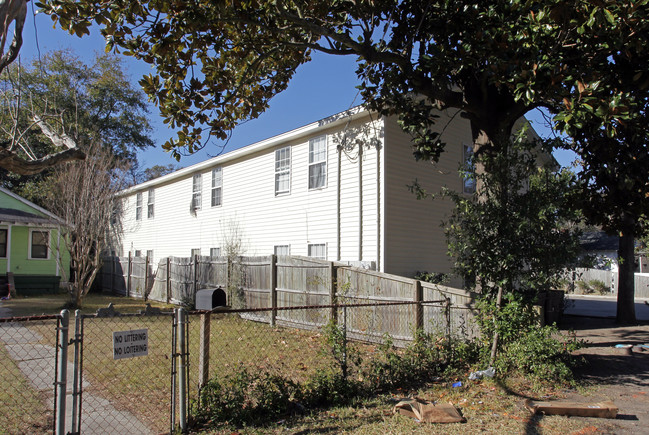 3311 Florida Ave in Charleston, SC - Building Photo - Building Photo