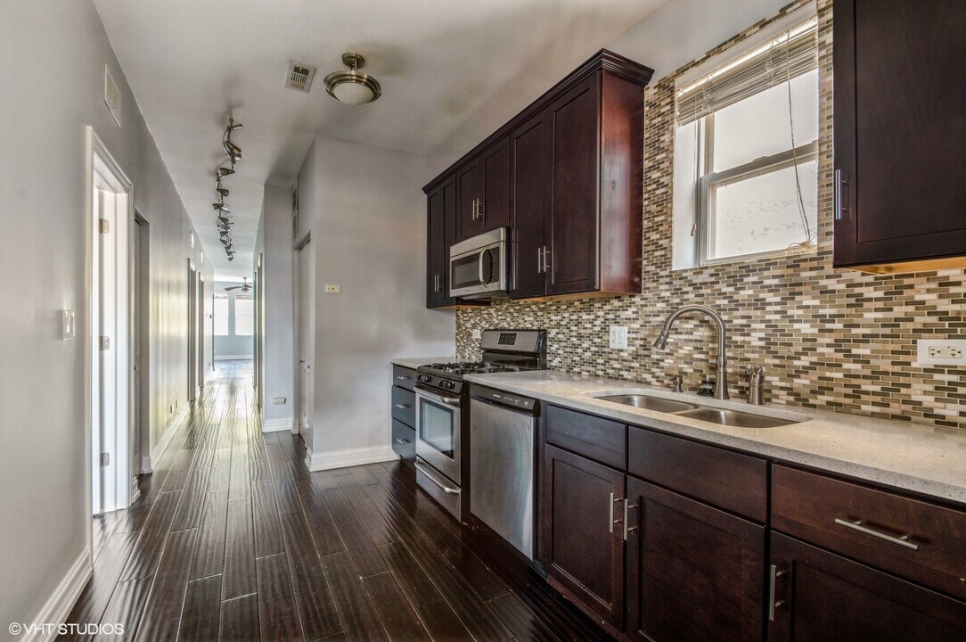 1535 N Campbell Ave, Unit 1 in Chicago, IL - Building Photo