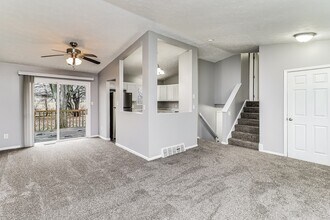 959 Smiley Ave in Cincinnati, OH - Building Photo - Building Photo