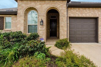 21319 Cold Rain Dr in Richmond, TX - Building Photo - Building Photo