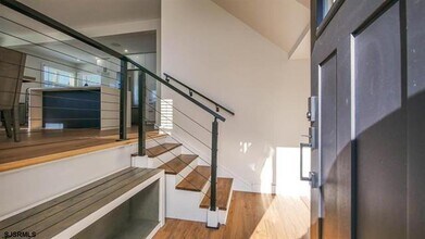 219 N Clermont Ave in Margate City, NJ - Building Photo - Building Photo