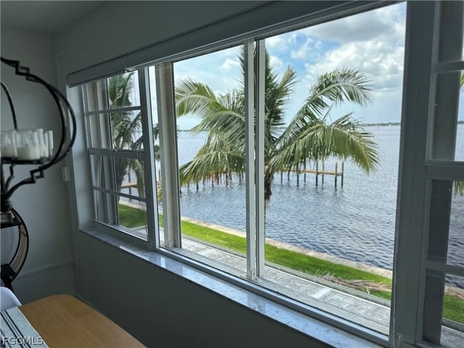 property at 1900 Clifford St