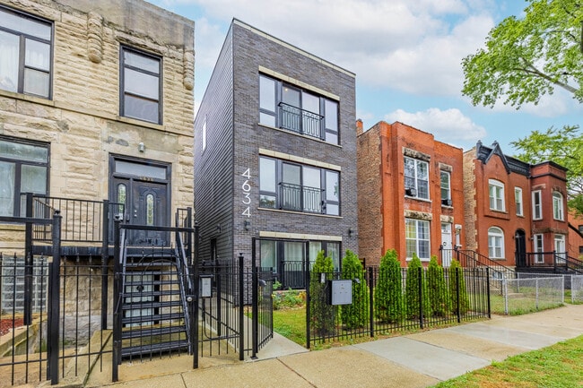 property at 4634 S Langley Ave