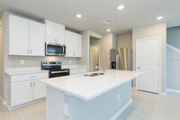 7659 Intrepid Rd in Wesley Chapel, FL - Building Photo - Building Photo