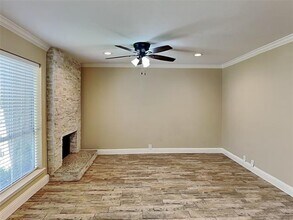 12012 Leisure Dr in Dallas, TX - Building Photo - Building Photo