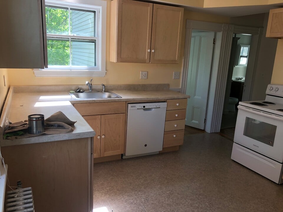 52 Pleasant St, Unit b in Lexington, MA - Foto de edificio