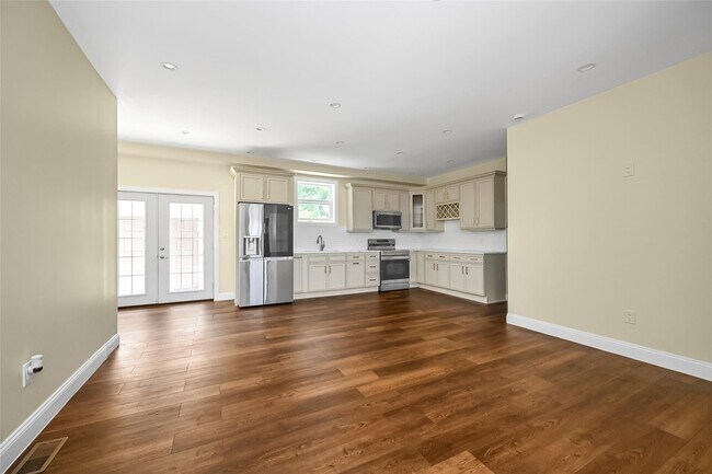 14949 Hawtree St in Queens, NY - Building Photo - Building Photo