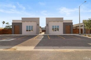 11 Jessica Ln in Weslaco, TX - Building Photo