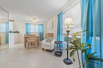 14 Lake Vista Trail in Port St. Lucie, FL - Building Photo - Building Photo