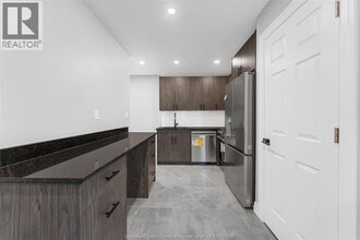 700 Brock St in Windsor, ON - Building Photo - Building Photo