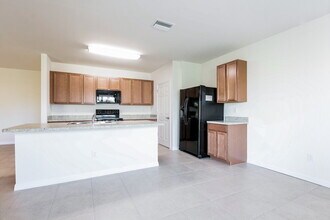 1613 SW 23rd St in Cape Coral, FL - Building Photo - Building Photo