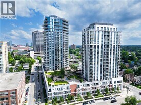 155 Caroline St S in Waterloo, ON - Building Photo