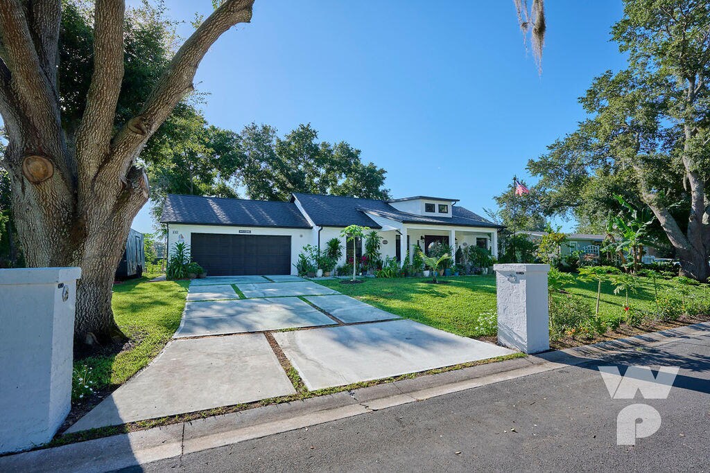 441 Spoonbill Ct in Indian River Shores, FL - Building Photo
