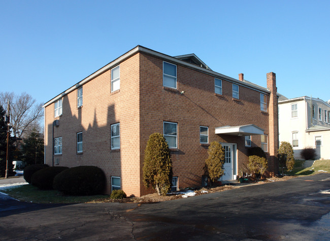 312 Church St in Royersford, PA - Building Photo - Building Photo