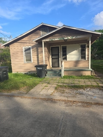 property at 405 Anderson St