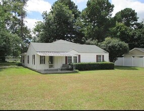 112 Bon View Dr in Sumter, SC - Building Photo - Building Photo