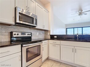 15098 Palmer Lake Cir in Naples, FL - Building Photo - Building Photo