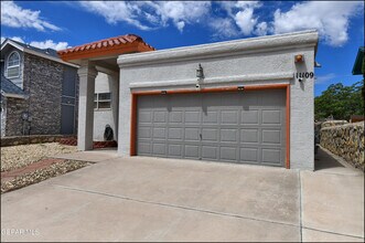 11109 Loma Grande Dr in El Paso, TX - Building Photo - Building Photo