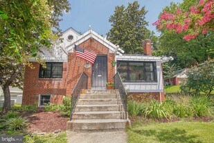 5602 Hawthorne St in Cheverly, MD - Building Photo