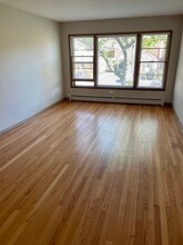 1334 Woodview Ln, Unit 1E in Glenview, IL - Building Photo - Building Photo