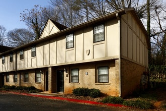 Stone Mountain Townhomes in Stone Mountain, GA - Building Photo - Building Photo