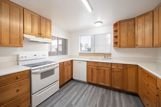 8737 Lake Murray Blvd, Unit 8737 #1 in San Diego, CA - Building Photo - Building Photo