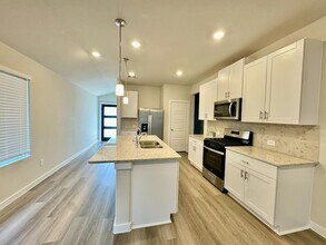 18726 Etta Pnes Cir, Unit 3 in Crosby, TX - Building Photo - Building Photo