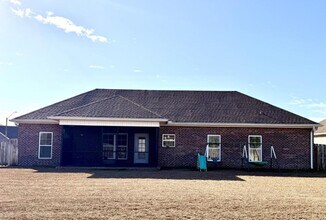 111 Amelia Cir in Enterprise, AL - Building Photo - Building Photo