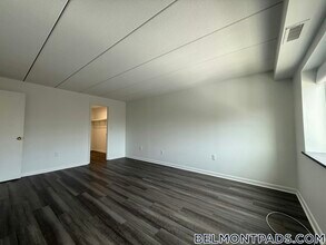 55 Hill Rd, Unit 408 in Belmont, MA - Building Photo - Building Photo