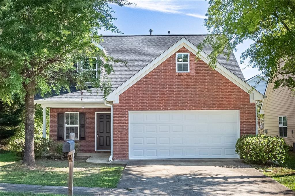 2 Belmont Park Dr in Newnan, GA - Building Photo