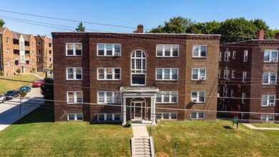 Wightman Street in Pittsburgh, PA - Foto de edificio - Building Photo