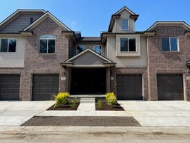 Secluded Pines Apartments