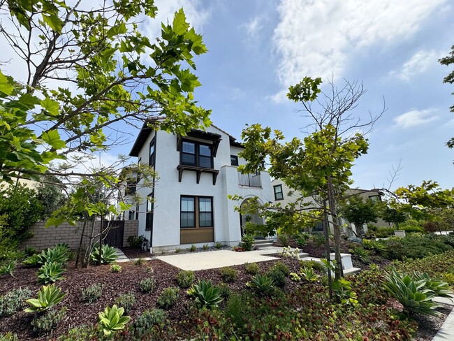 6620 Solterra Vista Pkwy in San Diego, CA - Building Photo - Building Photo