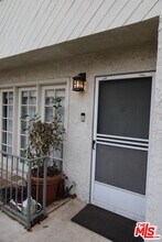 944 Palm Ave in West Hollywood, CA - Building Photo - Building Photo