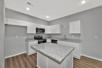 649 S Pershing St in Wichita, KS - Building Photo - Building Photo