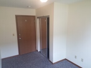 1217 4th Ave S in St. Cloud, MN - Building Photo - Building Photo