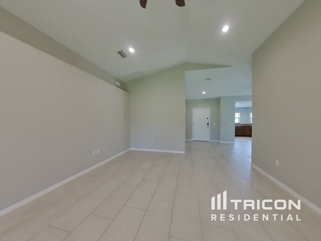 112 Crossing Dr in Lakeland, FL - Building Photo - Building Photo