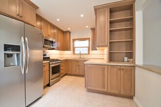 1817 Pine Ave in Manhattan Beach, CA - Building Photo - Building Photo