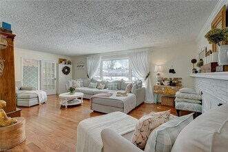 STUNNING 4 Bedroom Home in Byron * LARGE YARD with POOL * Finished basement in London, ON - Building Photo - Building Photo