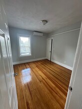 98 Hazel St in Lincoln, RI - Building Photo - Building Photo