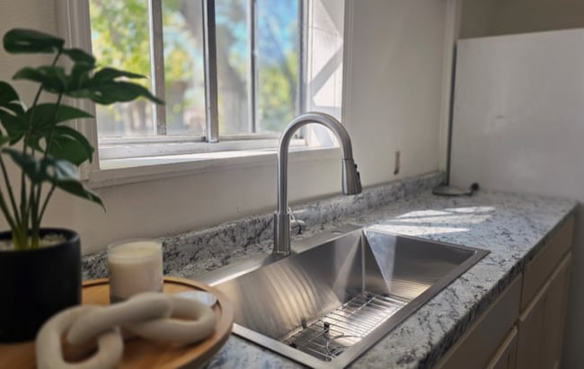 104 W 22nd St in San Angelo, TX - Building Photo - Building Photo