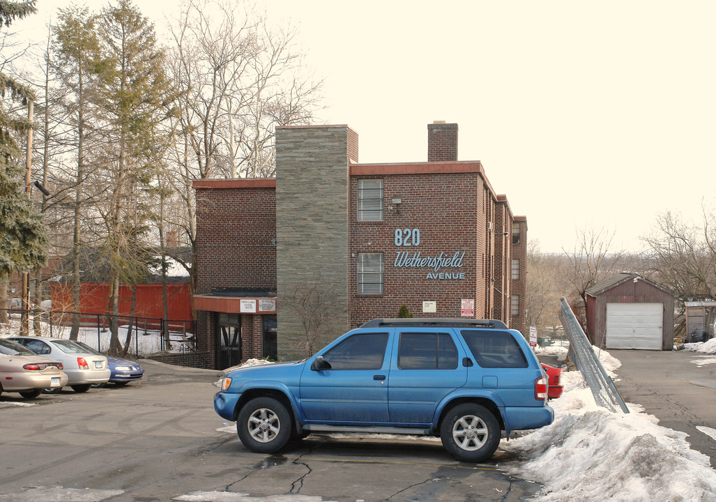 820 Wethersfield Ave in Hartford, CT - Building Photo