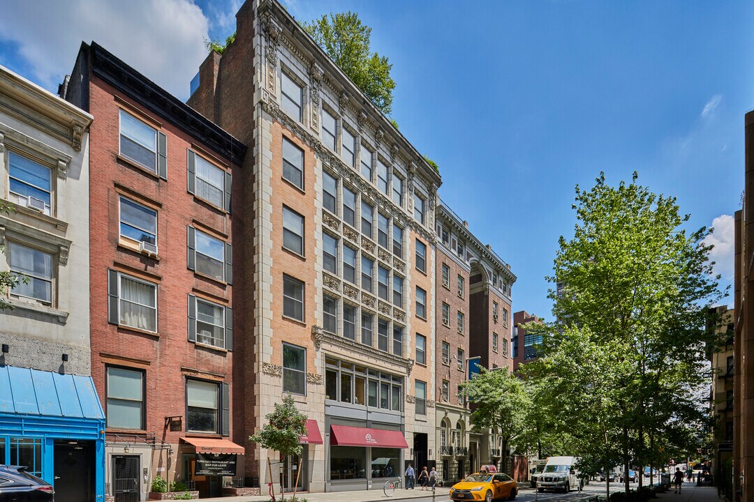 117 E 29th St in New York, NY - Building Photo