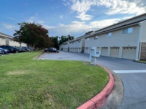 5001 Grande Dr, Unit 1622 in Pensacola, FL - Foto de edificio - Building Photo