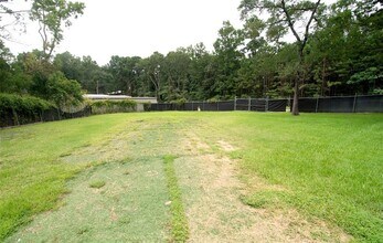 10430 FM 1097 in Willis, TX - Building Photo - Building Photo