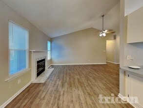 3520 Lytham Pl, Unit 318 in Raleigh, NC - Building Photo - Building Photo