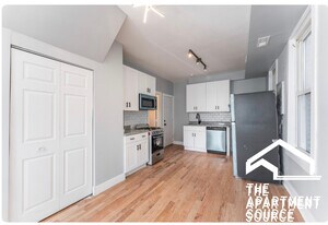 1624 W Beach Ave in Chicago, IL - Building Photo