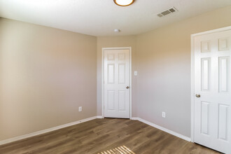 1615 Appaloosa Dr in Krum, TX - Building Photo - Building Photo