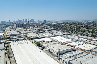 3061 W 12th Plz in Los Angeles, CA - Building Photo - Building Photo